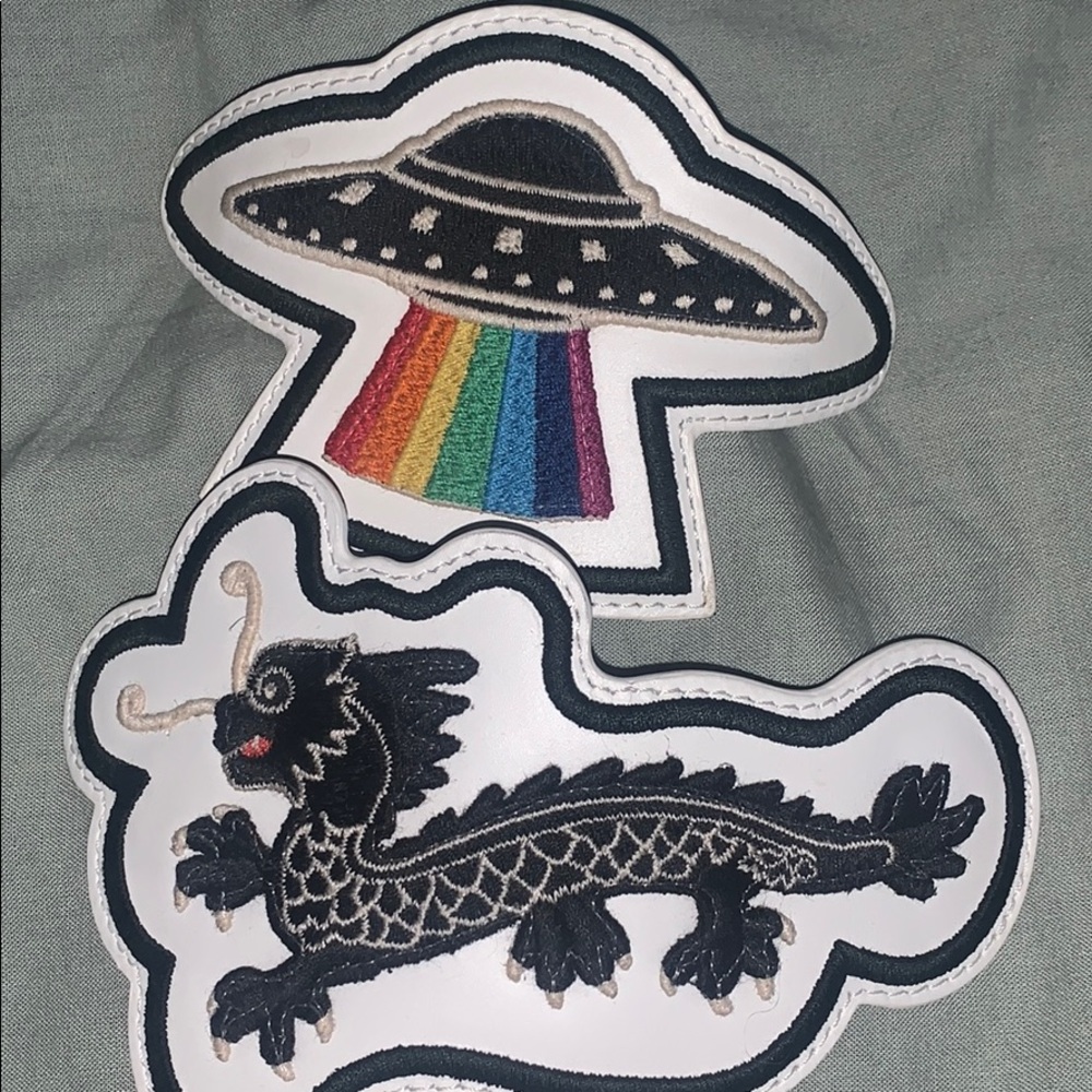 Gucci shoe patches price is firm